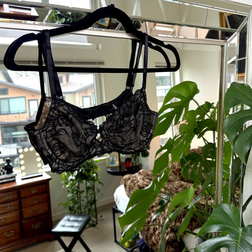 5/$25- Calvin Klein | Black Lace/Nude Mesh Unlined Balconette Bra